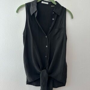 Equipment Femme black sleeveless top